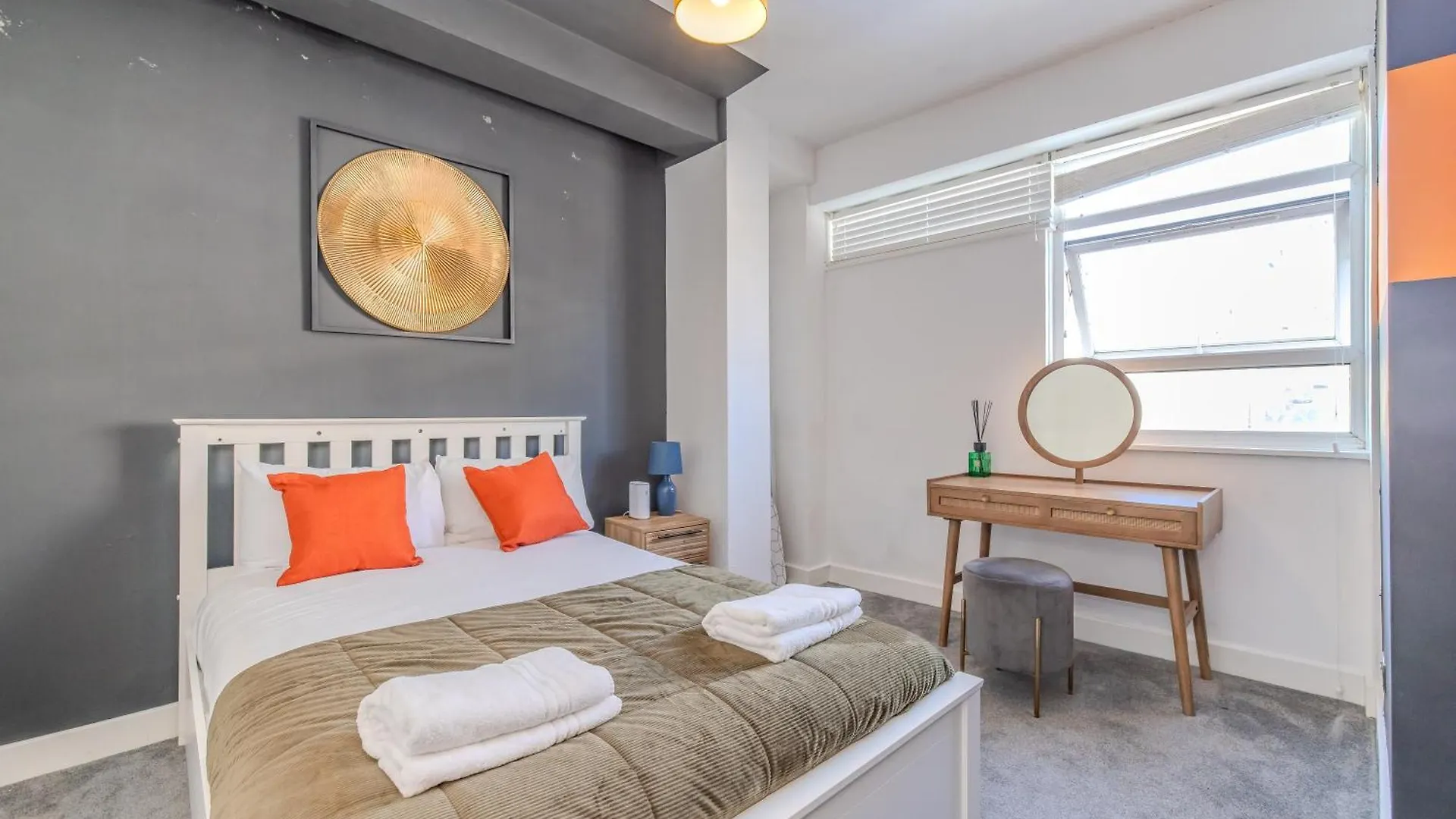 Super Central 2 Bedroom Flat Next To Brighton Beach & Shopping Center Διαμέρισμα